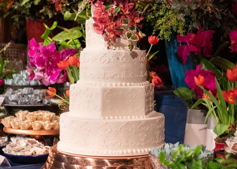 Koliko košta svadbena torta, torta na četiri sprata